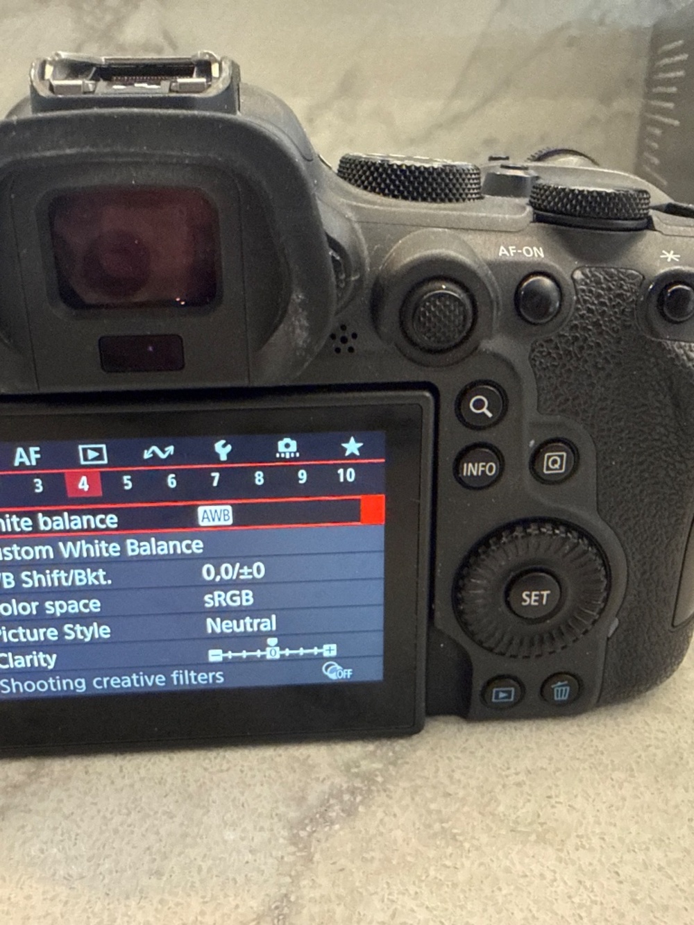 Used Canon EOS R6 MII - Picture 8 of 9